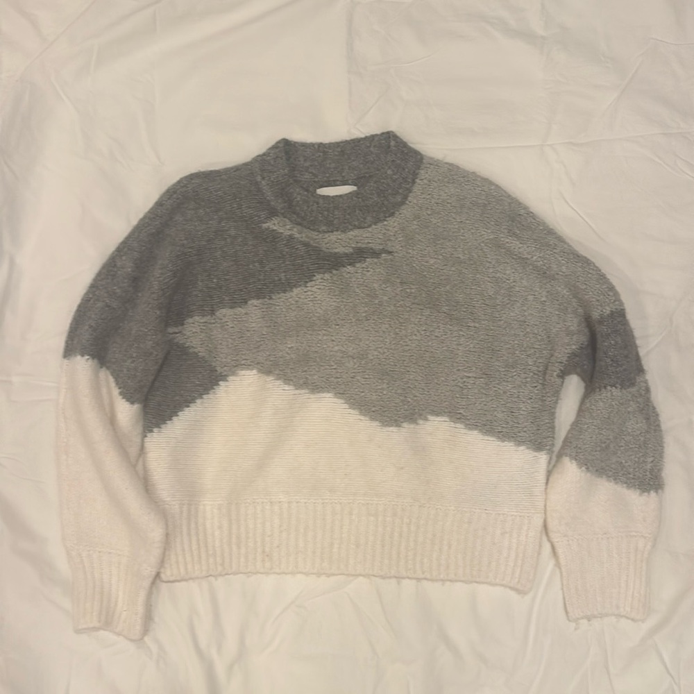 Abercrombie and Fitch women’s cropped sweater size M
